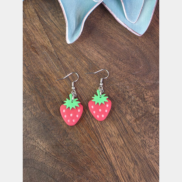 Strawberry Dangle Earrings Thumbnail